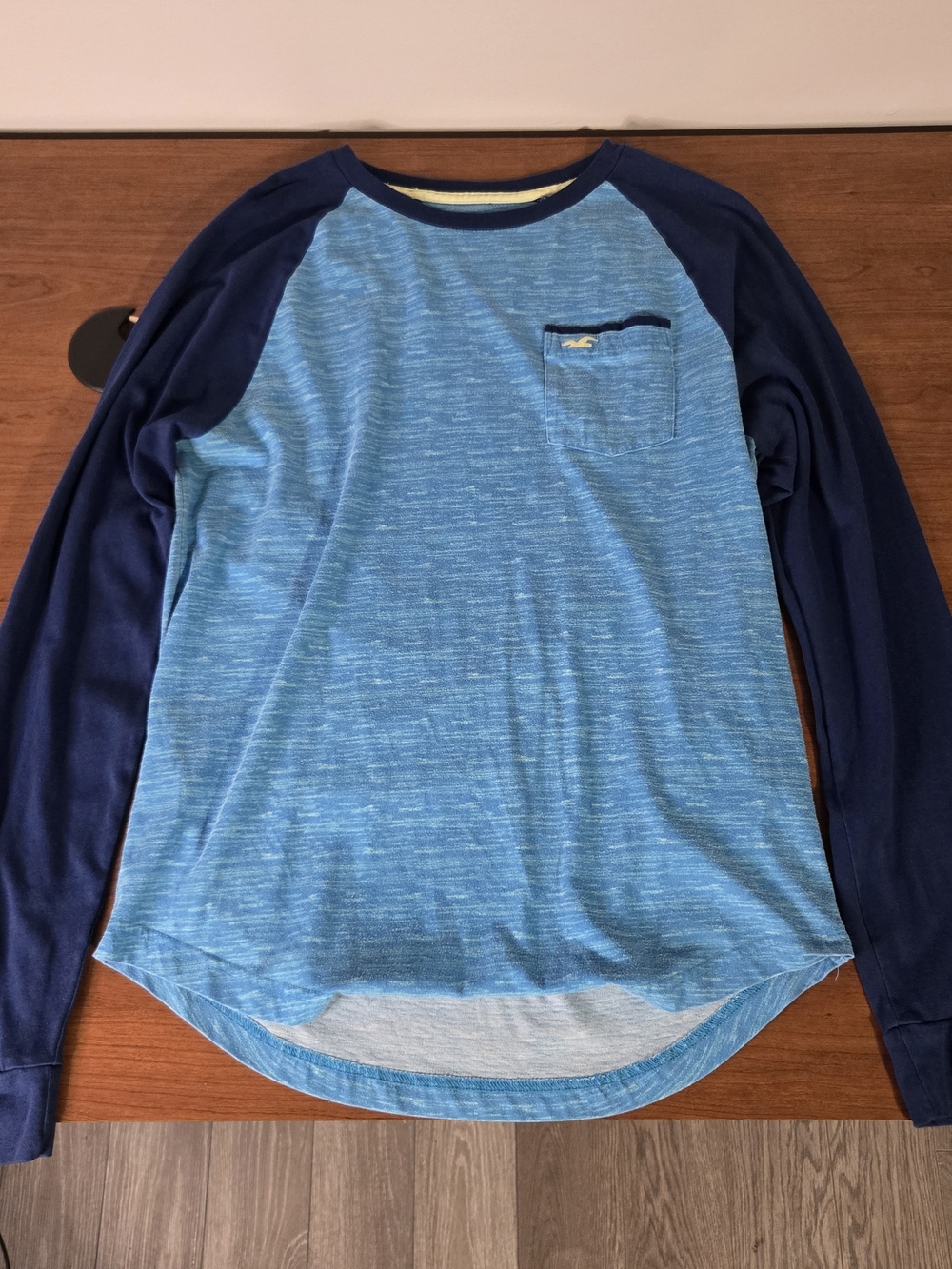 Hollister Long-Sleeve Raglan Pocket Tee in Light Blue/Navy